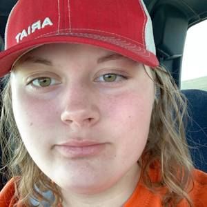 Meet your Posher, Caitlyn